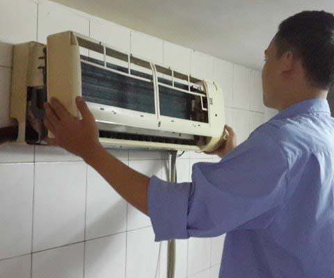 Cách sửa điều hòa Daikin tự bật tắt nháy đèn báo lỗi 2 min